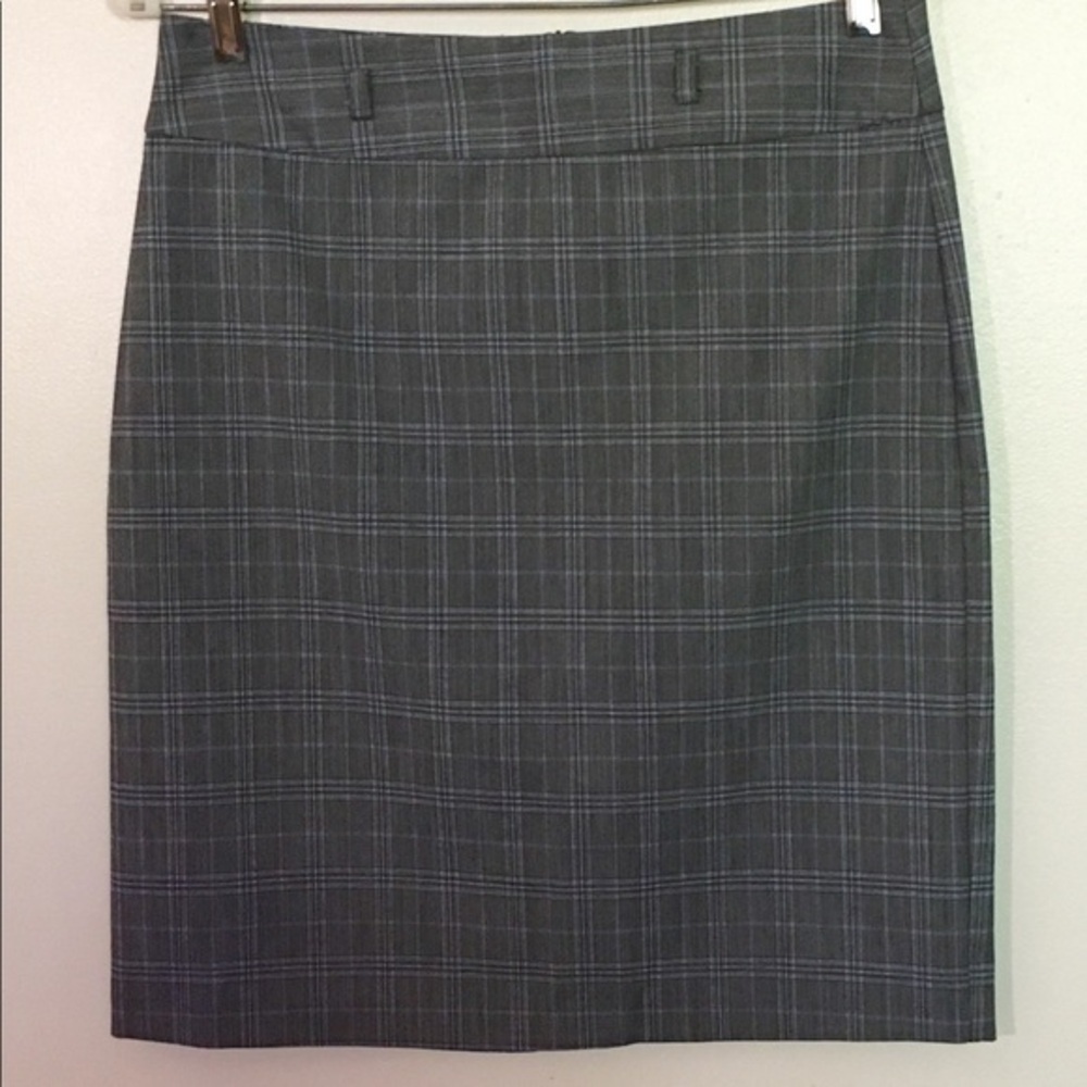 Maurice's Women's Size 5/6 Plaid pencil skirt